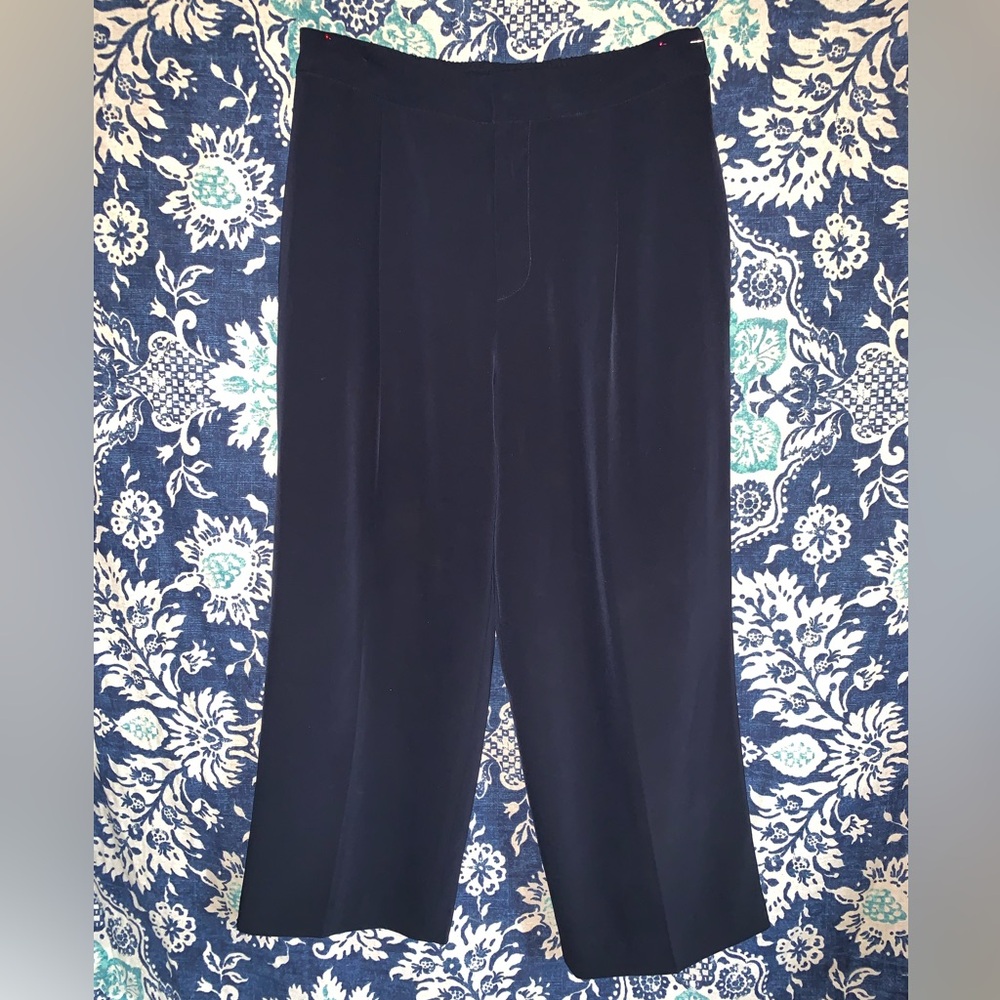 Uniqlo Wide Leg Navy Women's Pants.